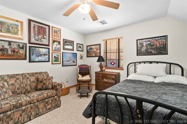 1117 Fox Point Road, Kansas, OK 74347