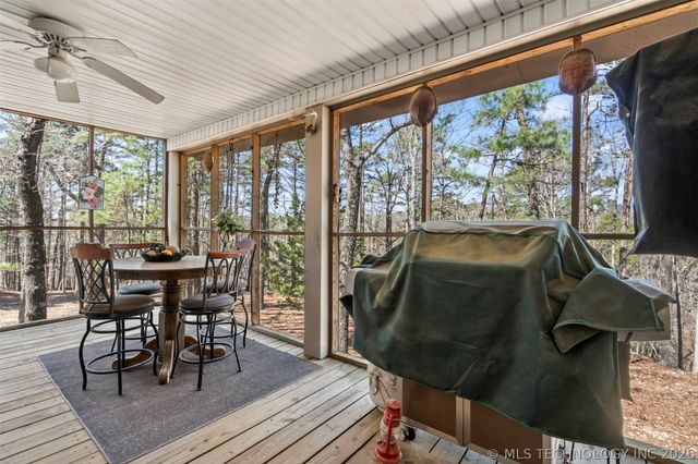 1117 Fox Point Road, Kansas, OK 74347