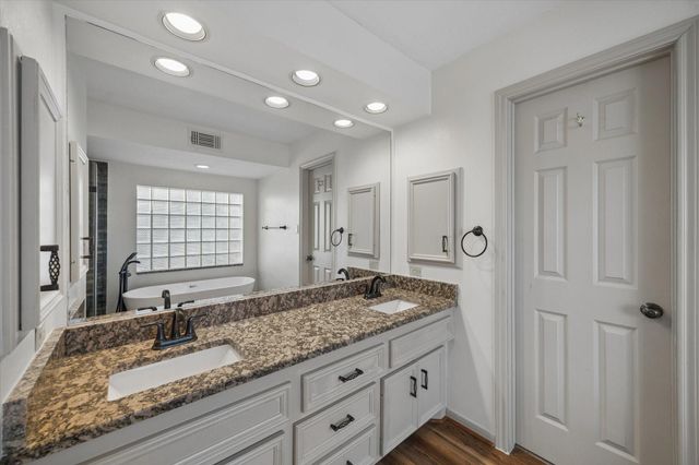 4110 Windswept Drive, Montgomery, TX 77356