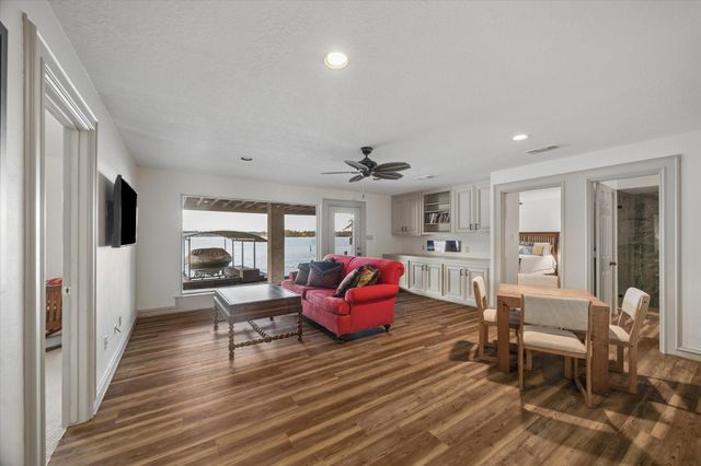 4110 Windswept Drive, Montgomery, TX 77356