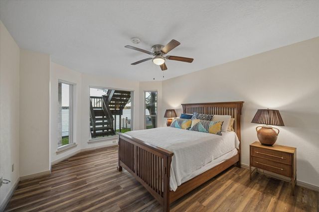 4110 Windswept Drive, Montgomery, TX 77356