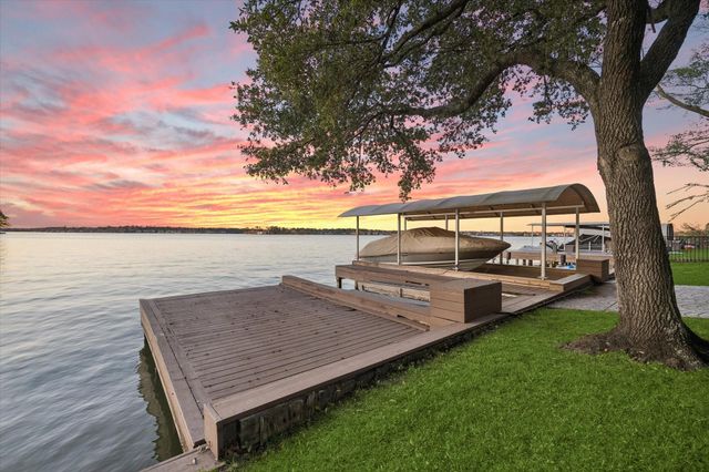 4110 Windswept Drive, Montgomery, TX 77356