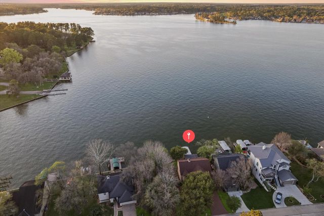 4110 Windswept Drive, Montgomery, TX 77356