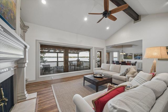 4110 Windswept Drive, Montgomery, TX 77356