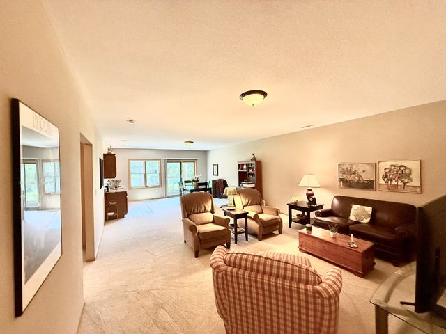 8336 Boulder Drive, West Des Moines, IA 50266