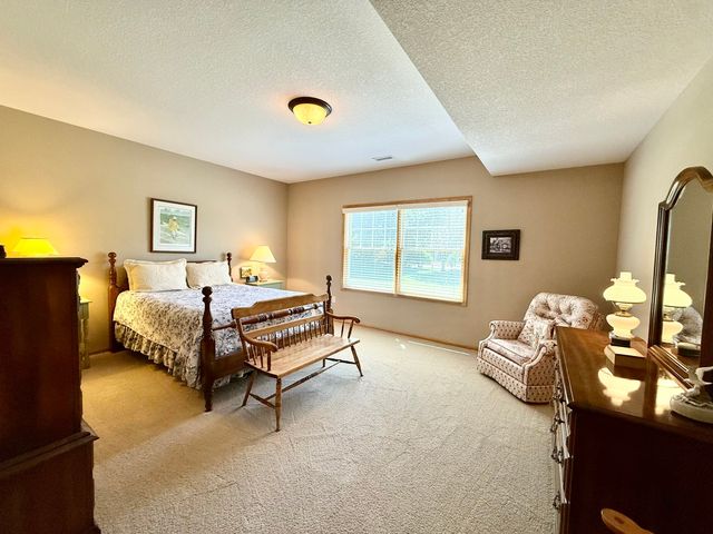 8336 Boulder Drive, West Des Moines, IA 50266
