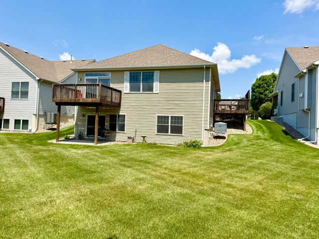 8336 Boulder Drive, West Des Moines, IA 50266