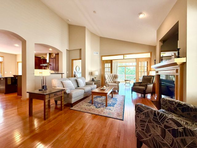 8336 Boulder Drive, West Des Moines, IA 50266