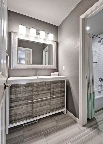 7 S Prairie Dunes Drive, Rogers, AR 72758