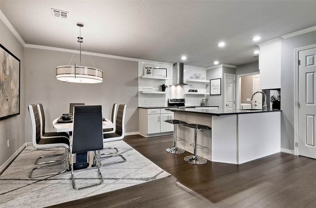 7 S Prairie Dunes Drive, Rogers, AR 72758