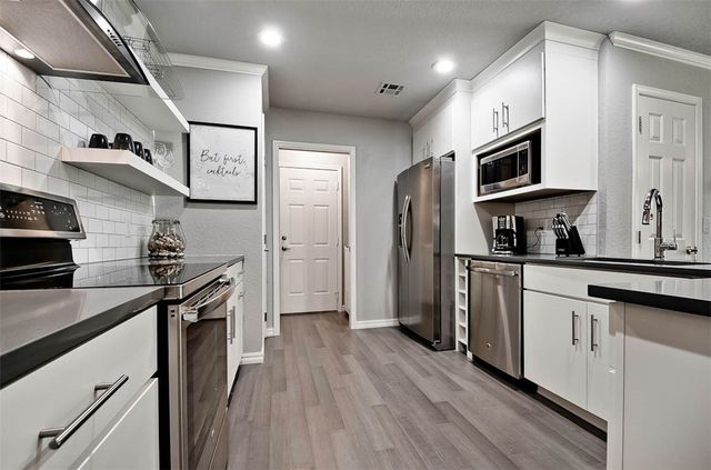 7 S Prairie Dunes Drive, Rogers, AR 72758