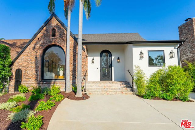 1222 S Genesee Avenue, Los Angeles, CA 90019