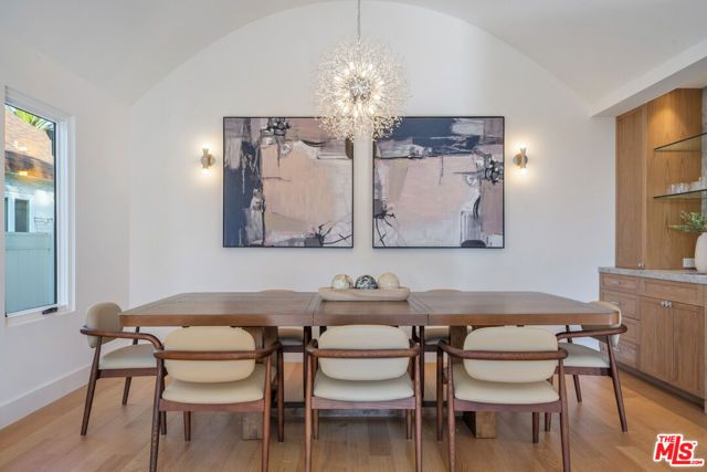 1222 S Genesee Avenue, Los Angeles, CA 90019