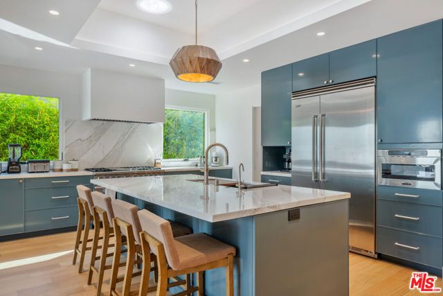1222 S Genesee Avenue, Los Angeles, CA 90019