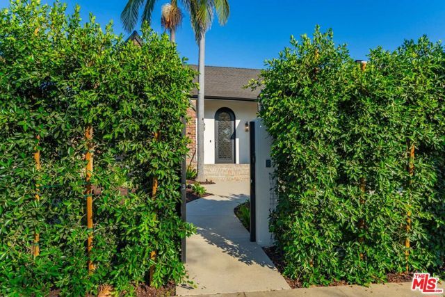 1222 S Genesee Avenue, Los Angeles, CA 90019