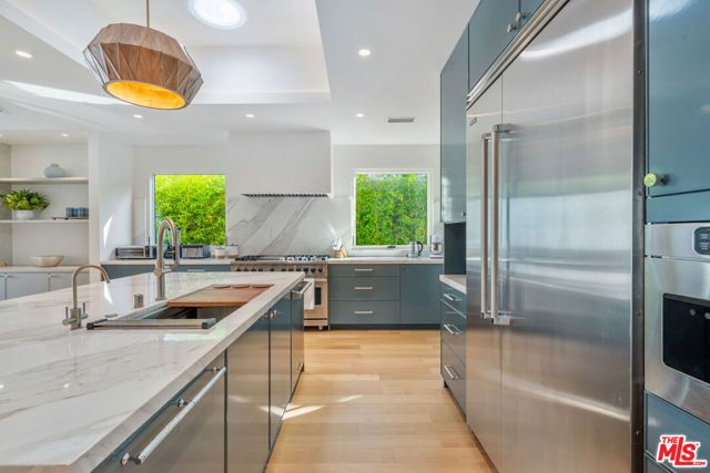1222 S Genesee Avenue, Los Angeles, CA 90019