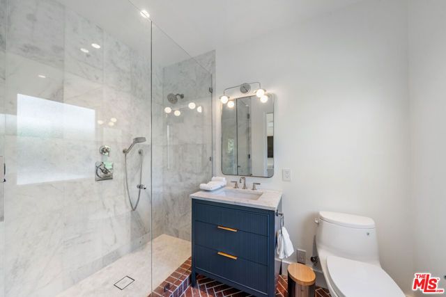 1222 S Genesee Avenue, Los Angeles, CA 90019