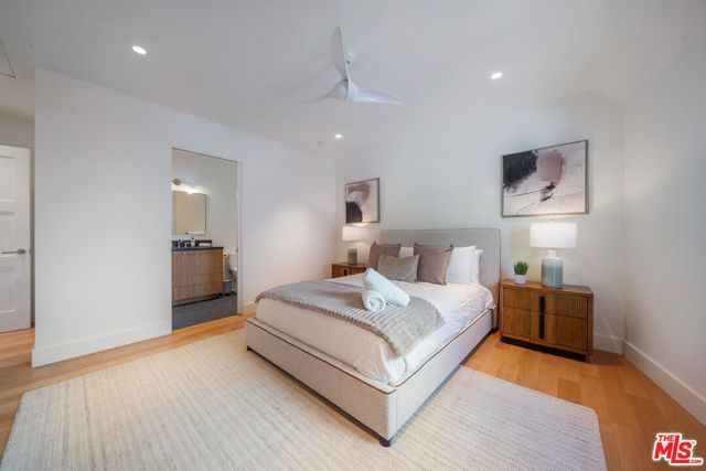 1222 S Genesee Avenue, Los Angeles, CA 90019