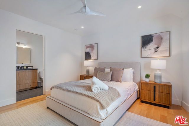 1222 S Genesee Avenue, Los Angeles, CA 90019