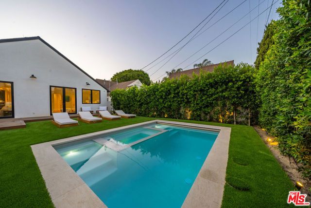 1222 S Genesee Avenue, Los Angeles, CA 90019