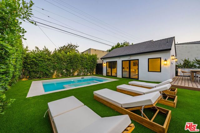 1222 S Genesee Avenue, Los Angeles, CA 90019