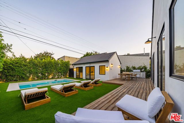 1222 S Genesee Avenue, Los Angeles, CA 90019
