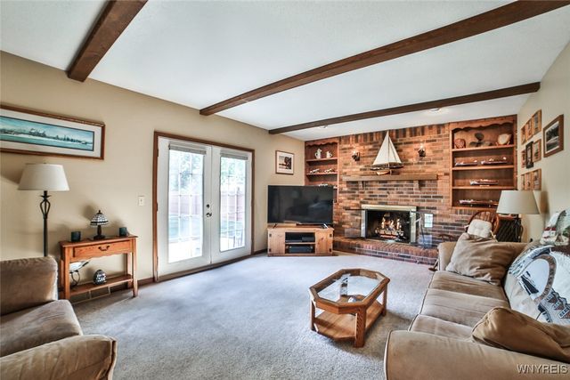 27 Independence Drive, Lockport City, NY 14094