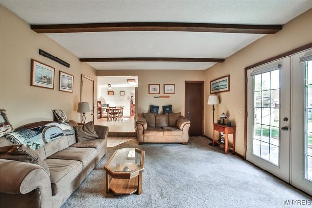 27 Independence Drive, Lockport City, NY 14094