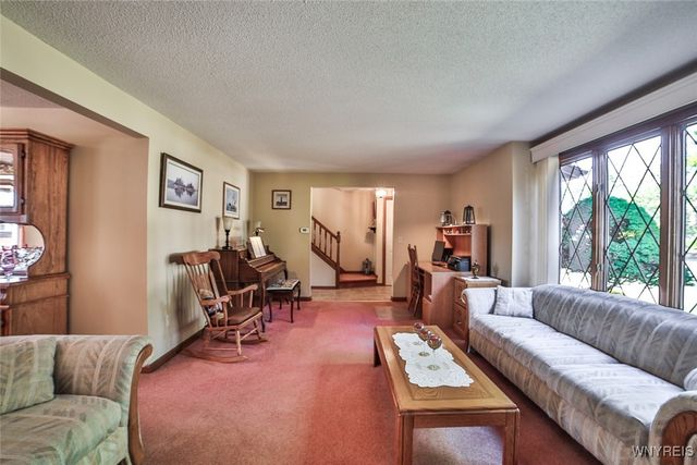 27 Independence Drive, Lockport City, NY 14094