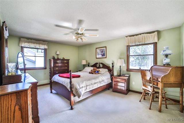 27 Independence Drive, Lockport City, NY 14094