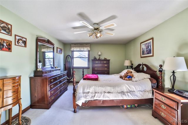 27 Independence Drive, Lockport City, NY 14094