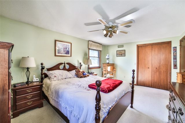 27 Independence Drive, Lockport City, NY 14094