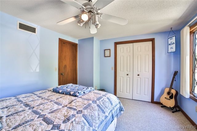 27 Independence Drive, Lockport City, NY 14094