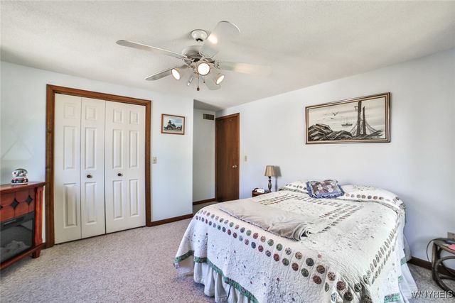 27 Independence Drive, Lockport City, NY 14094