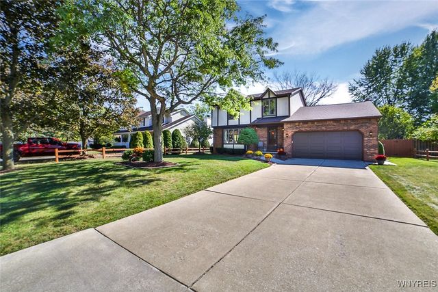 27 Independence Drive, Lockport City, NY 14094