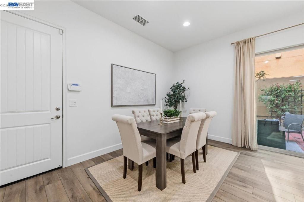 Image 16 of property listing at 3135 Central Pkwy, Dublin, CA 94568