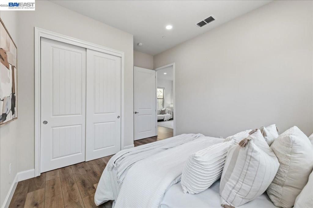 Image 34 of property listing at 3135 Central Pkwy, Dublin, CA 94568