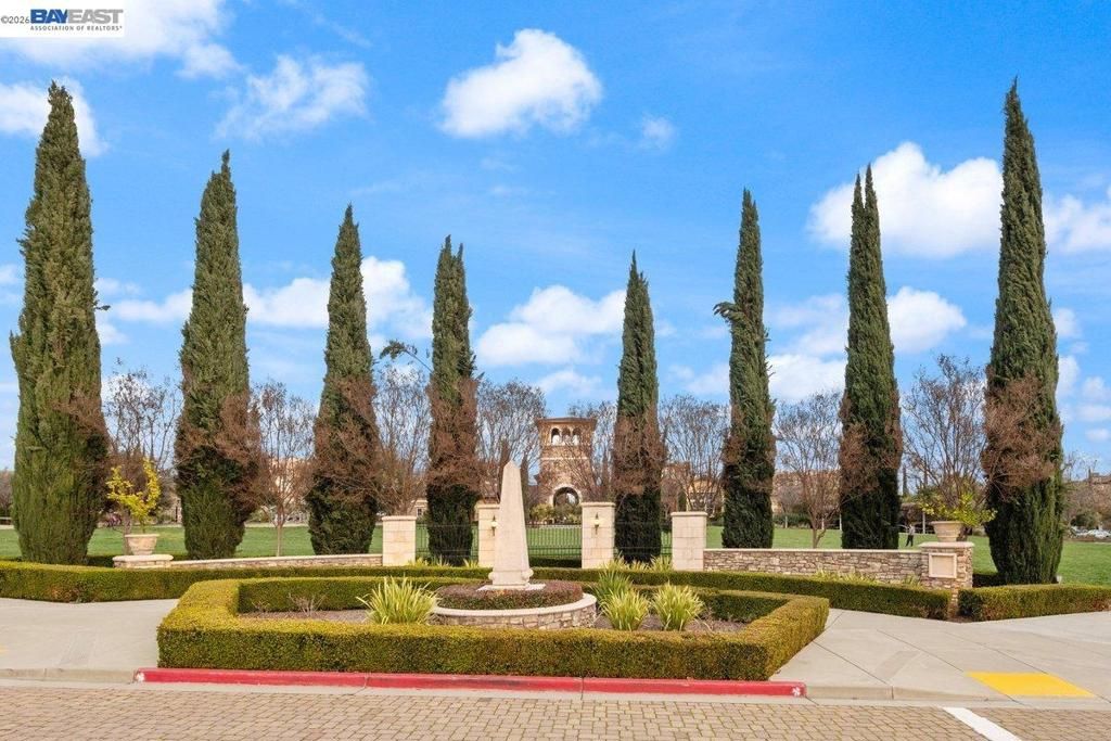 Image 44 of property listing at 3135 Central Pkwy, Dublin, CA 94568