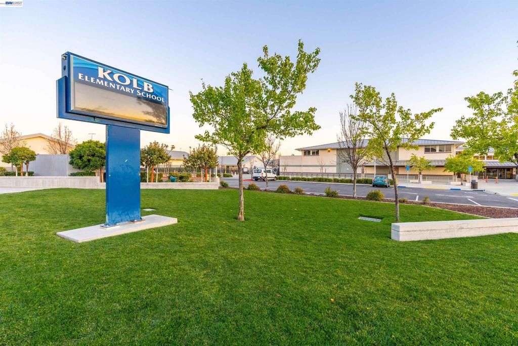 Image 47 of property listing at 3135 Central Pkwy, Dublin, CA 94568