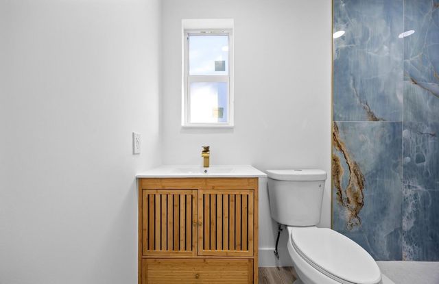 5710 NE 2nd Terrace, Fort Lauderdale, FL 33334