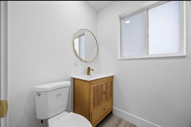 5710 NE 2nd Terrace, Fort Lauderdale, FL 33334