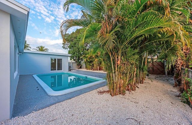 5710 NE 2nd Terrace, Fort Lauderdale, FL 33334