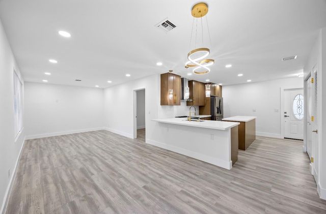 5710 NE 2nd Terrace, Fort Lauderdale, FL 33334