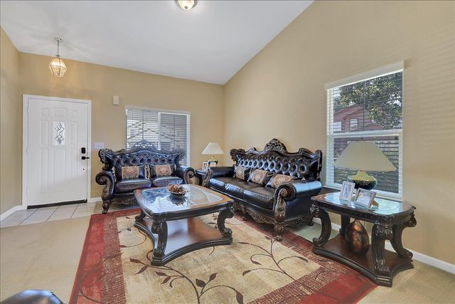407 Whiterock Dr, Yuba City, CA 95991