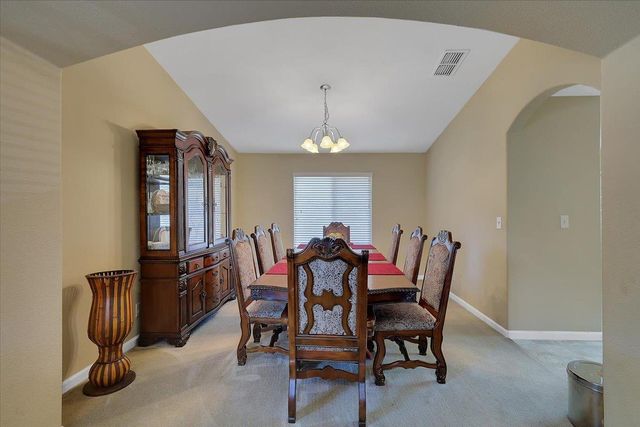 407 Whiterock Dr, Yuba City, CA 95991