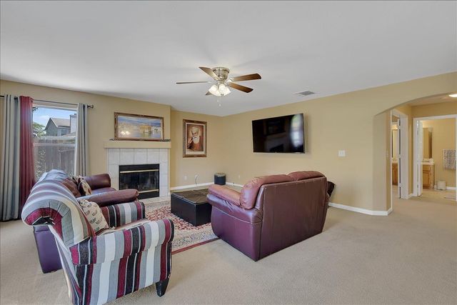 407 Whiterock Dr, Yuba City, CA 95991