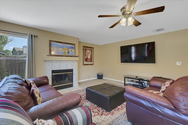 407 Whiterock Dr, Yuba City, CA 95991