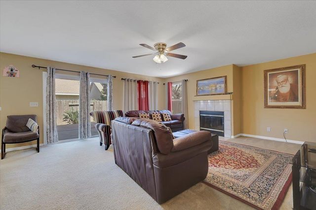 407 Whiterock Dr, Yuba City, CA 95991