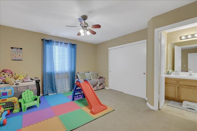 407 Whiterock Dr, Yuba City, CA 95991