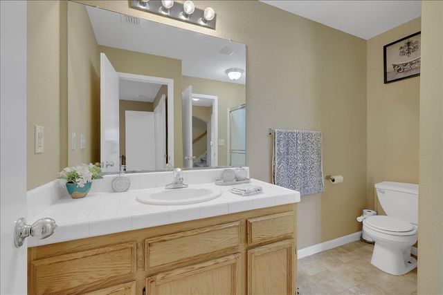 407 Whiterock Dr, Yuba City, CA 95991